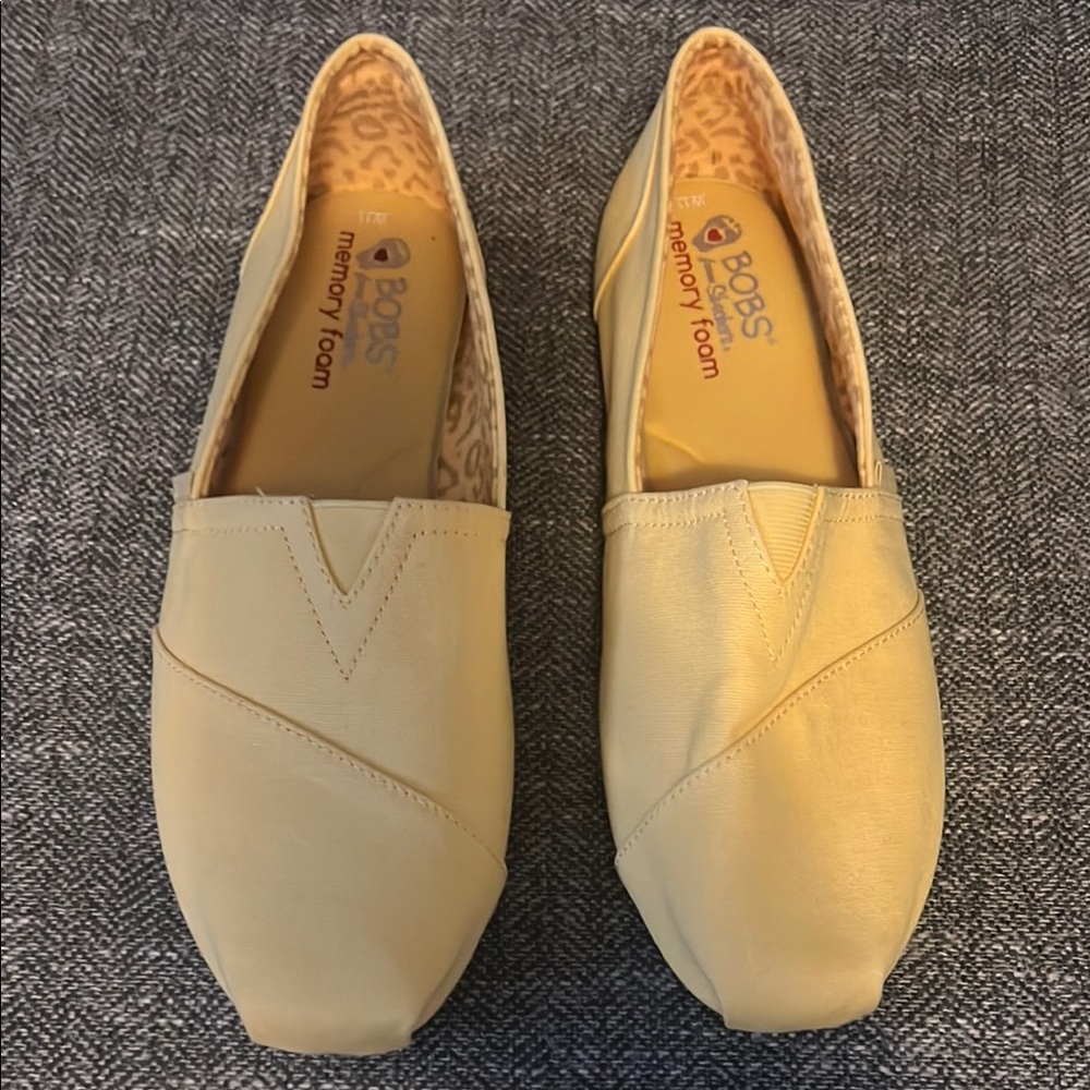 Skechers Women's Yellow Slip-On Shoes